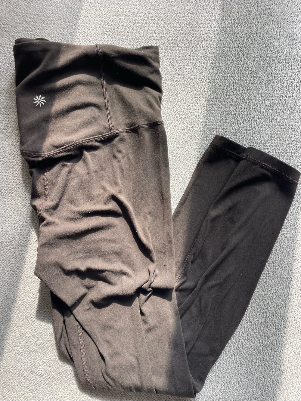 Athleta Brown Elation High Riss Leggings. Buttery-soft with medium compression.